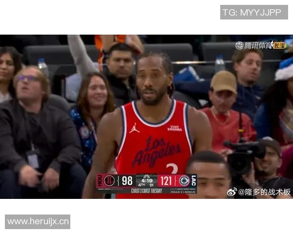 伦纳德连场爆发：55分斩活塞，41分退火箭